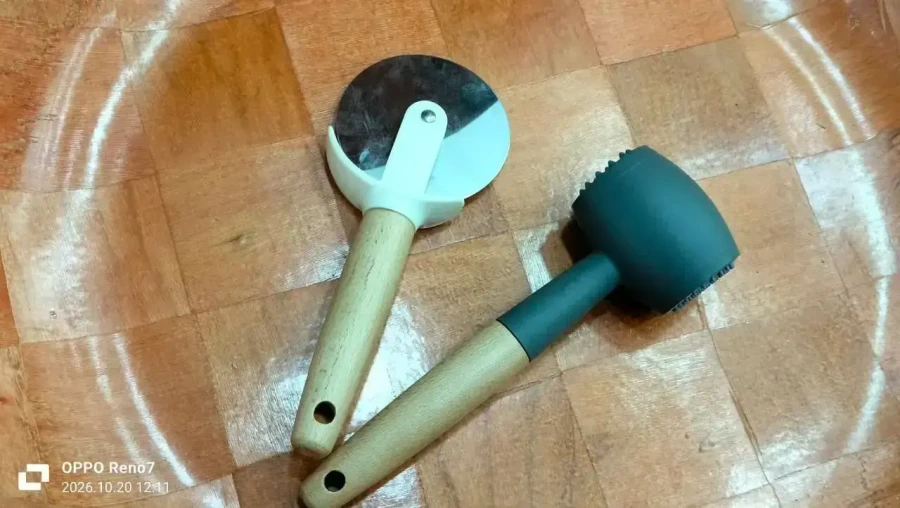 Pizza cutter + meat hammer | Hamiz